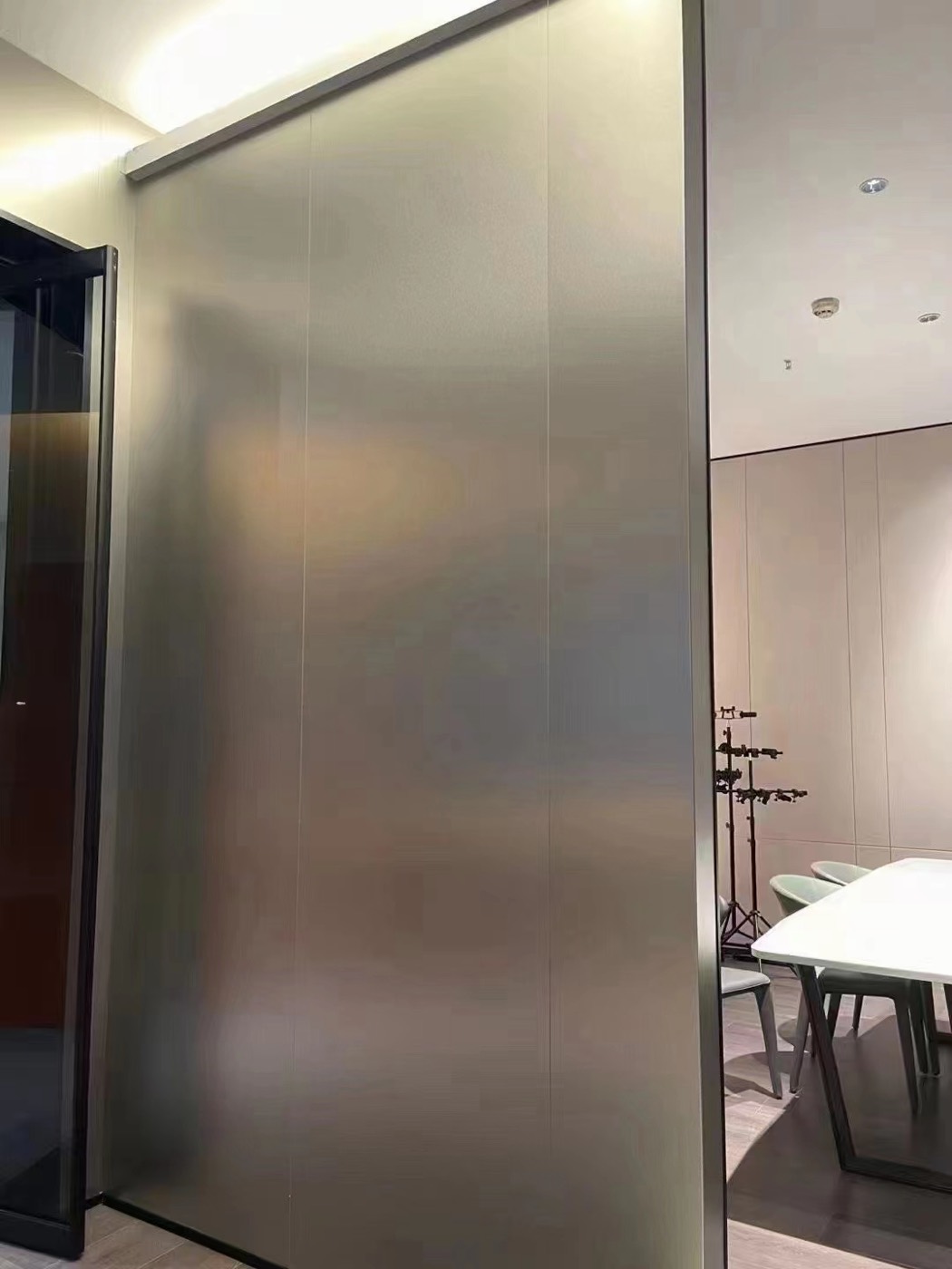 Metal finish wall panel design 72