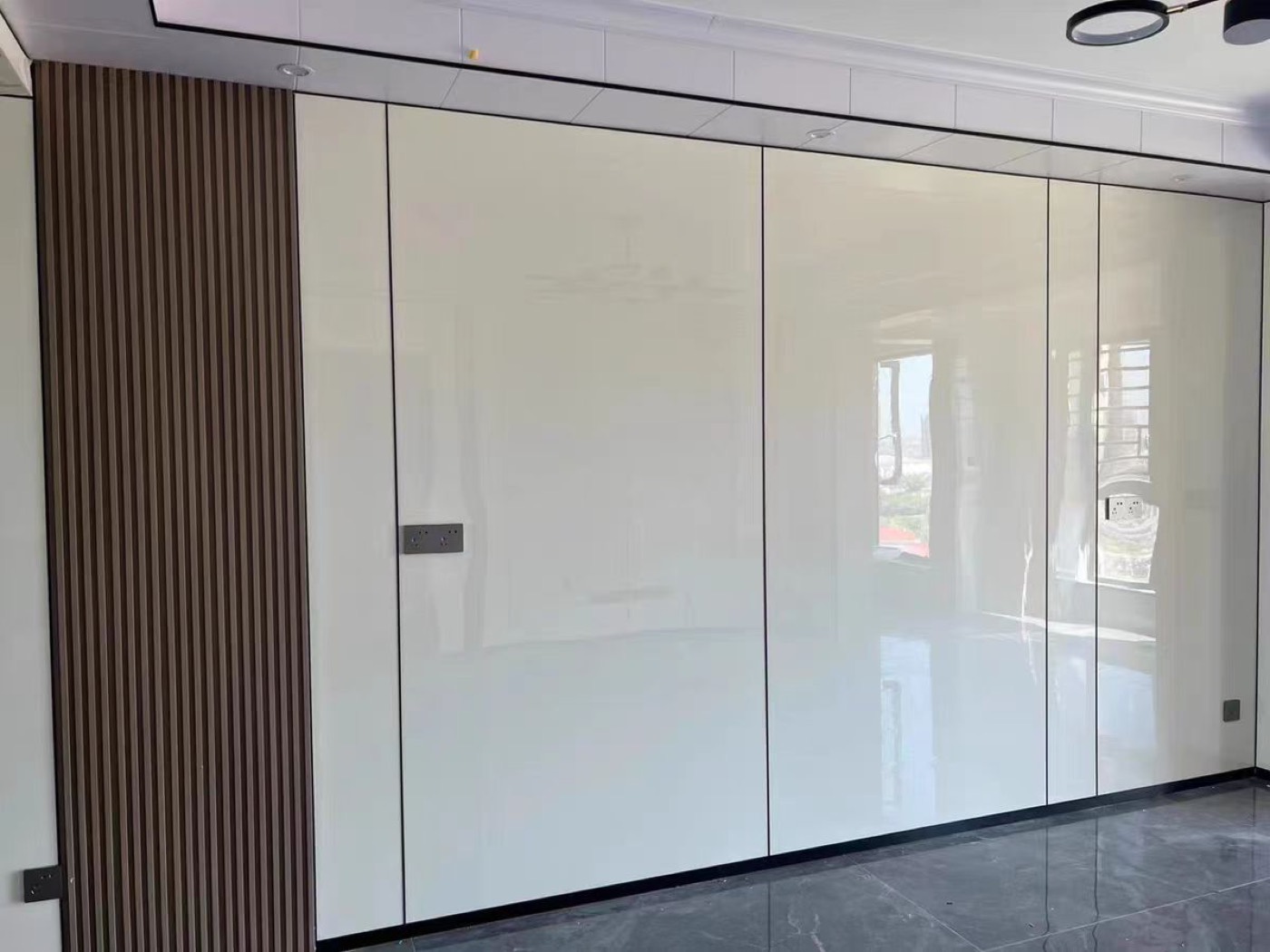 Mirror finish wall panel design 16