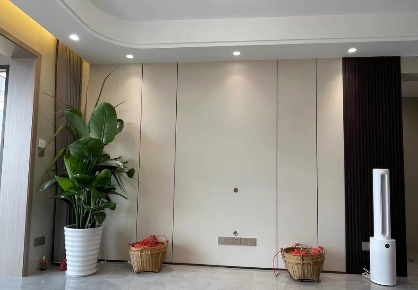 Skin-touch matte wall panel design 67