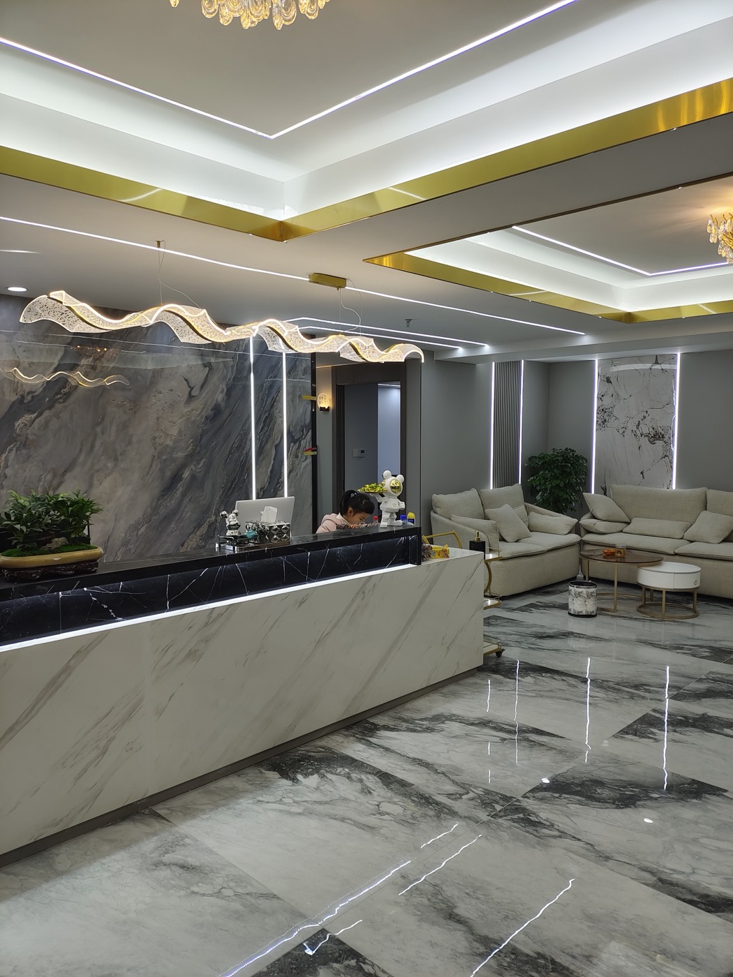 Marble effect wall panel design 6
