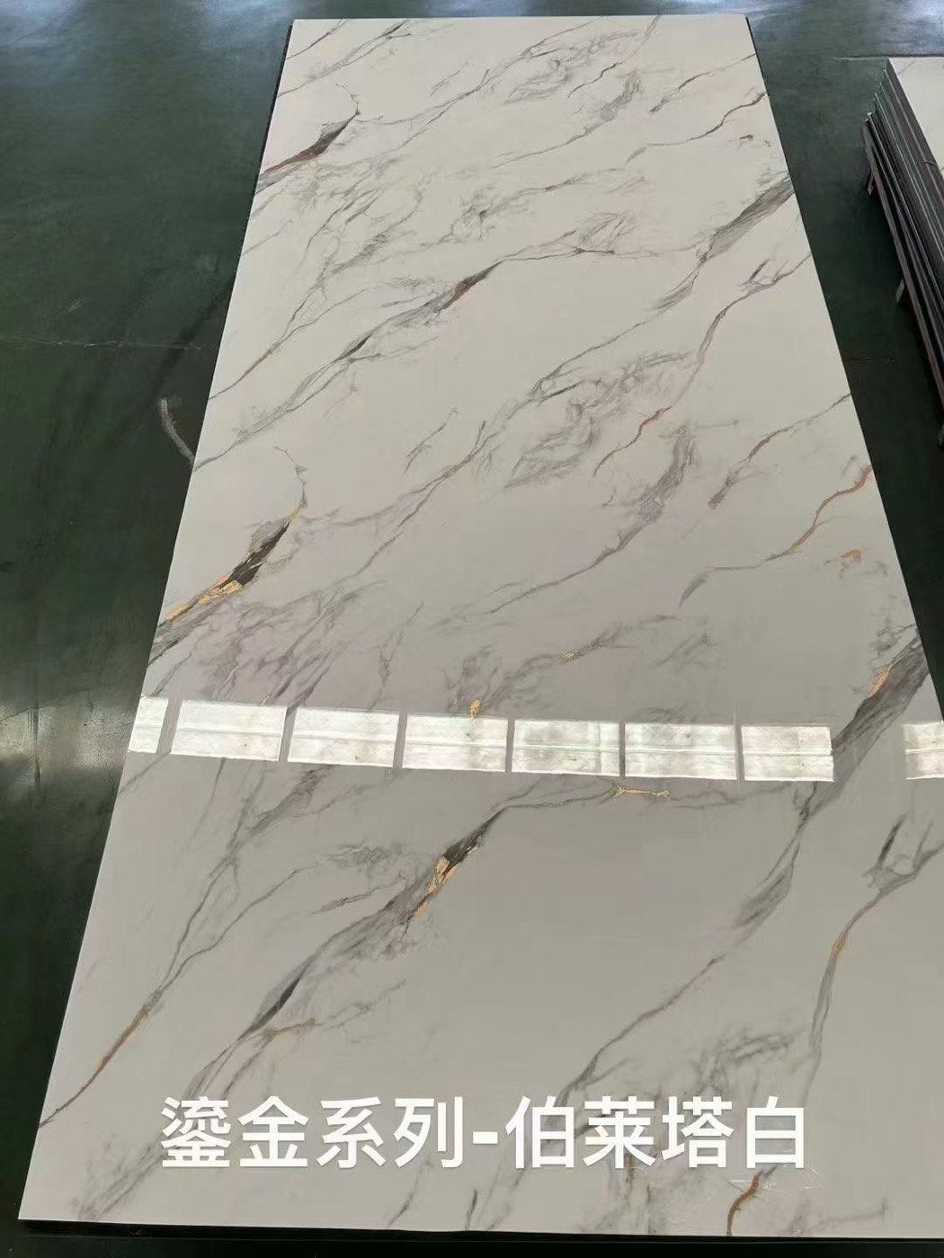 Marble effect wall panel design 55