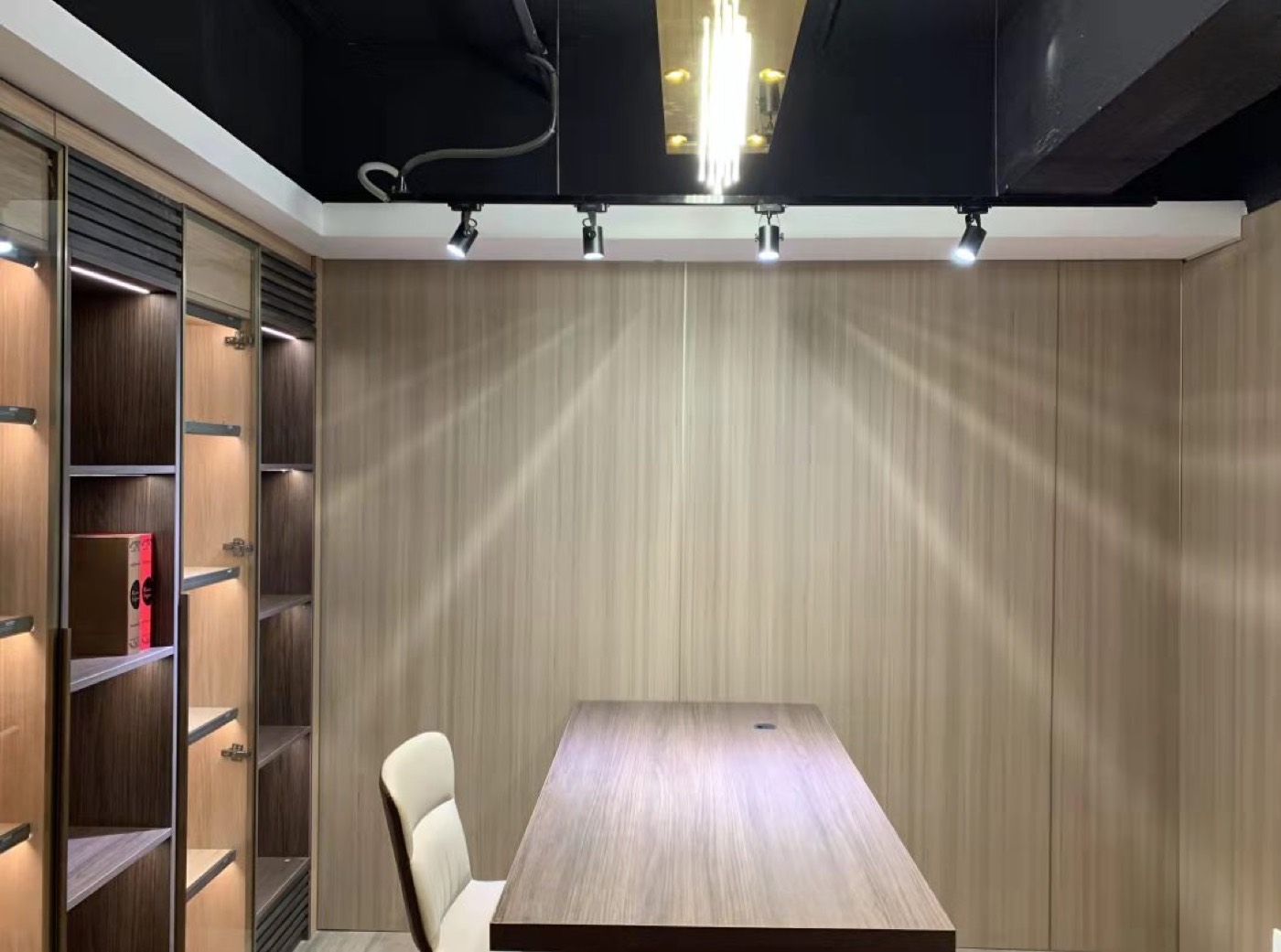 Wood grain wall panel design 24