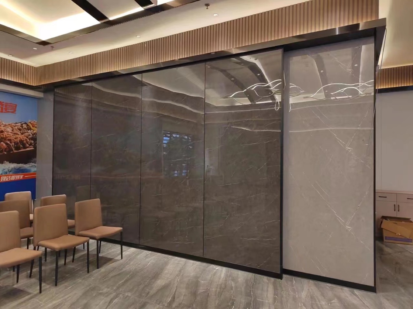 Wood grain wall panel design 32