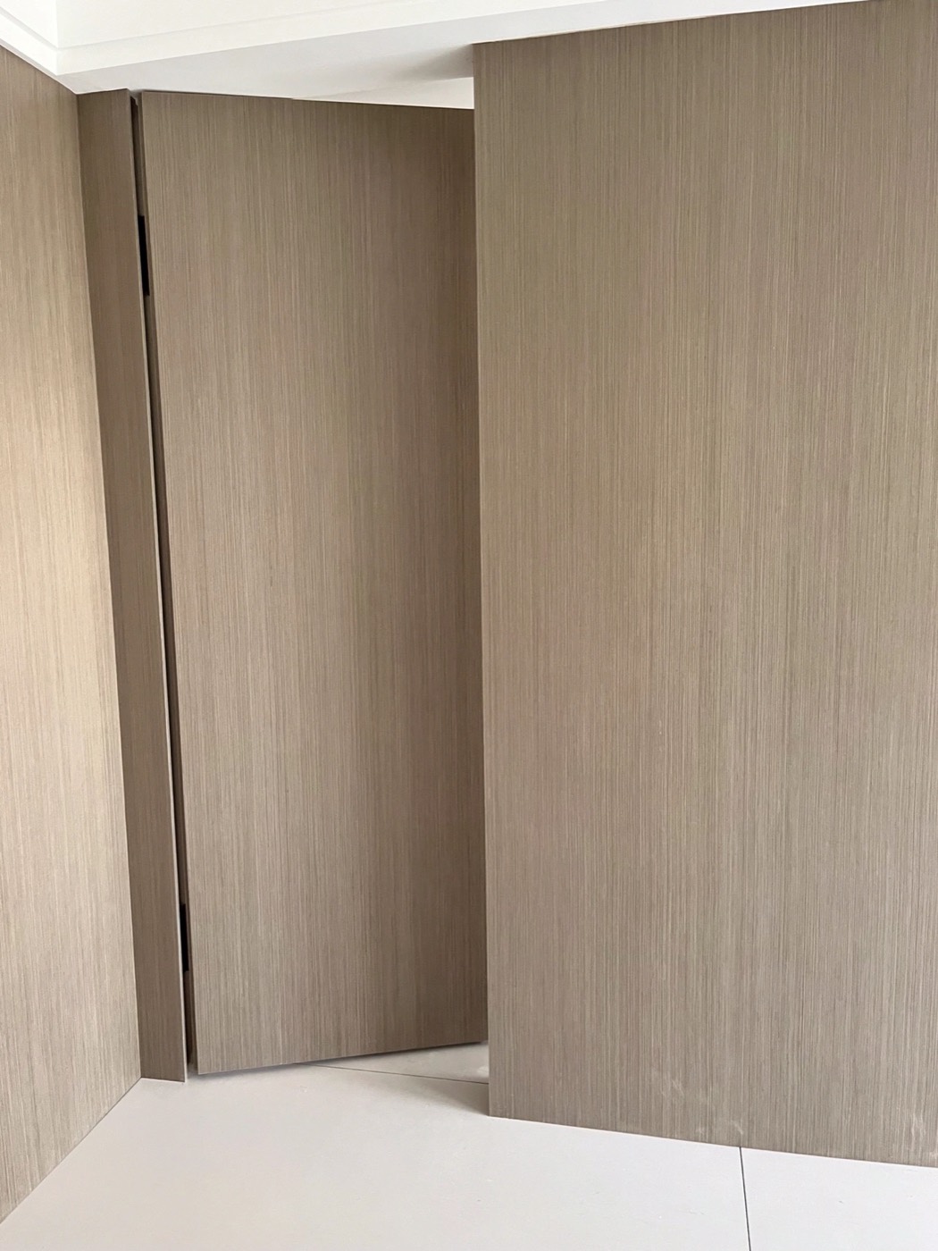 Wood grain wall panel design 52