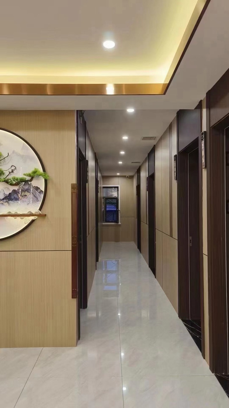 Wood grain wall panel design 66